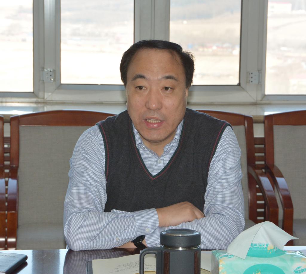 校纪委召开四届四次纪委委员会议